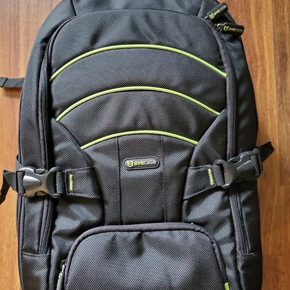 EVACASE Camera / Laptop Backpack w/ Rain Cover